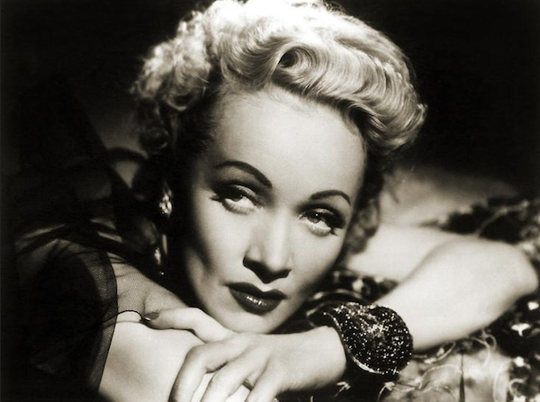 Marlene Dietrich avec bracelet en rubis