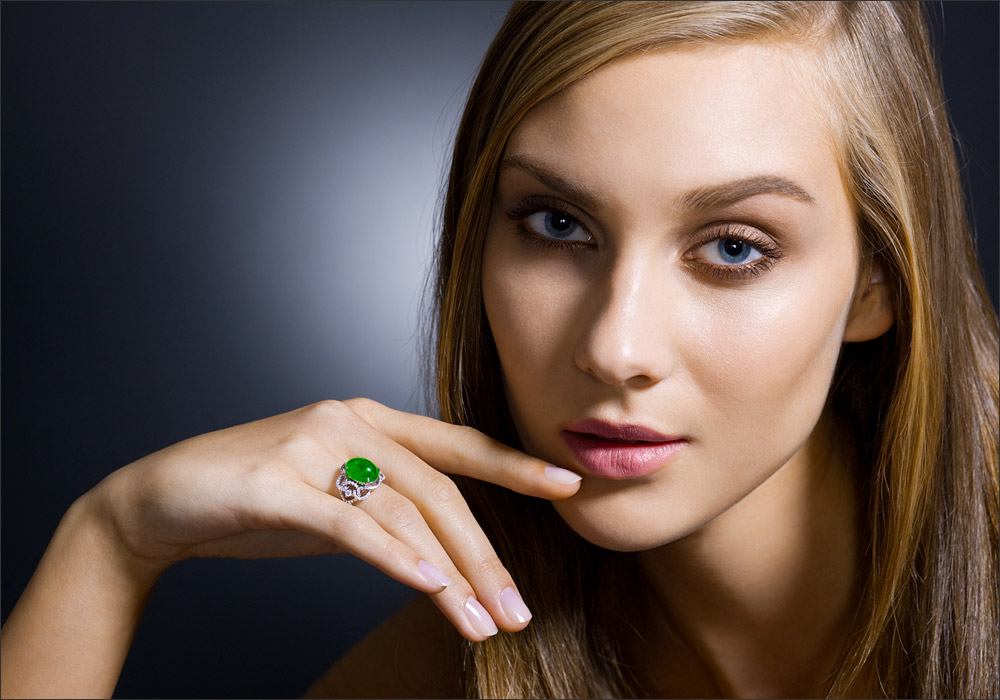 Kimibox Lilian jadeite ring (photograph by Eydis Einarsdottir)