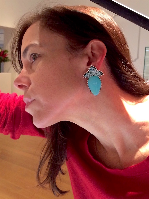 Cathleen McCarthy in JAR ear clips | The Jewelry Loupe