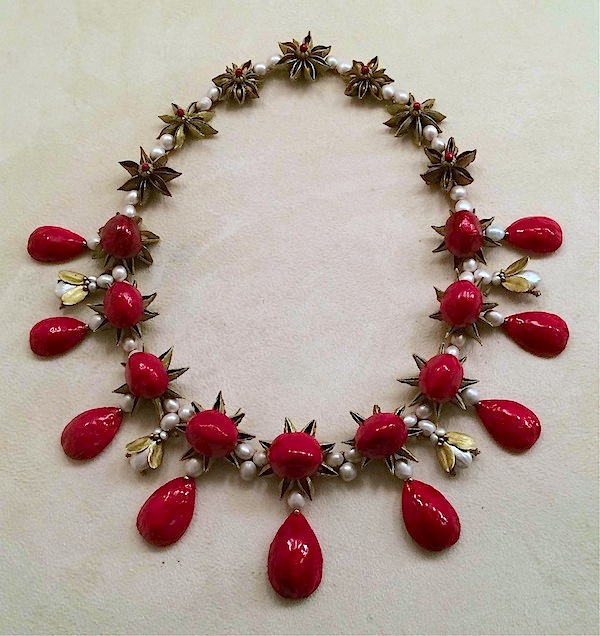 Elizabeth Taylor-inspired "ruby" necklace made with hazelnuts, almonds and star anise (photo Cathleen McCarthy)